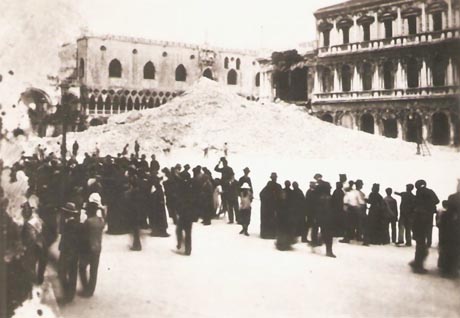 Storia di Venezia, Macerie del Campanile di San Marco, Venezia 1902