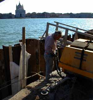 Venezia, saccheggio / Looting of Venice