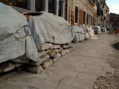 Venezia, saccheggio / Looting of Venice